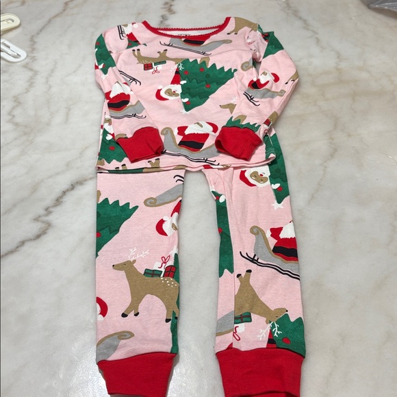 Carter's Red Trim Pajamas Girls 5 - Picture 1 of 6